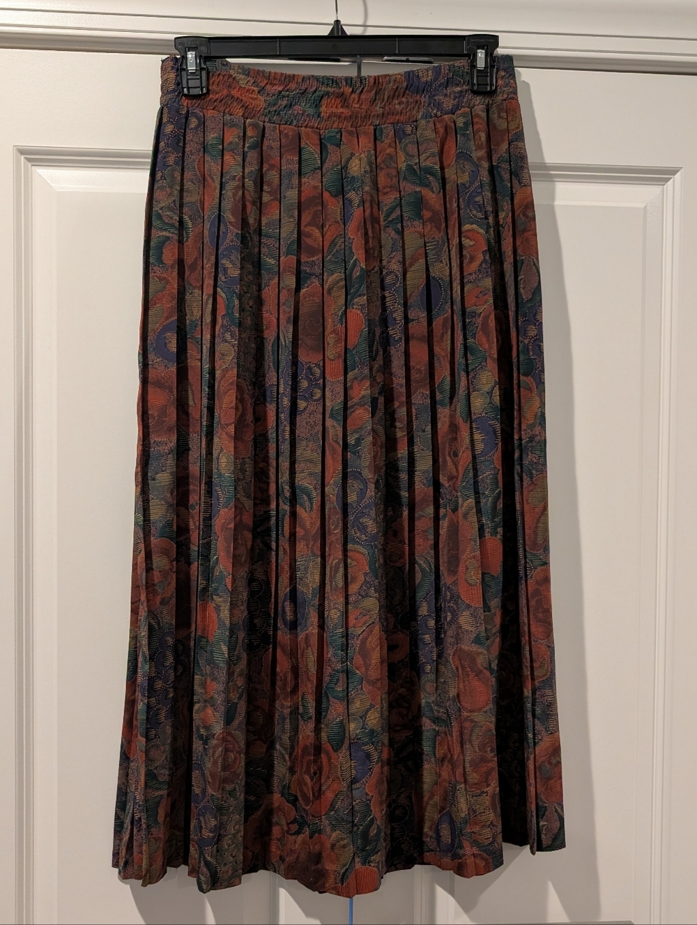 Pleated Autumn Floral Maxi Skirt